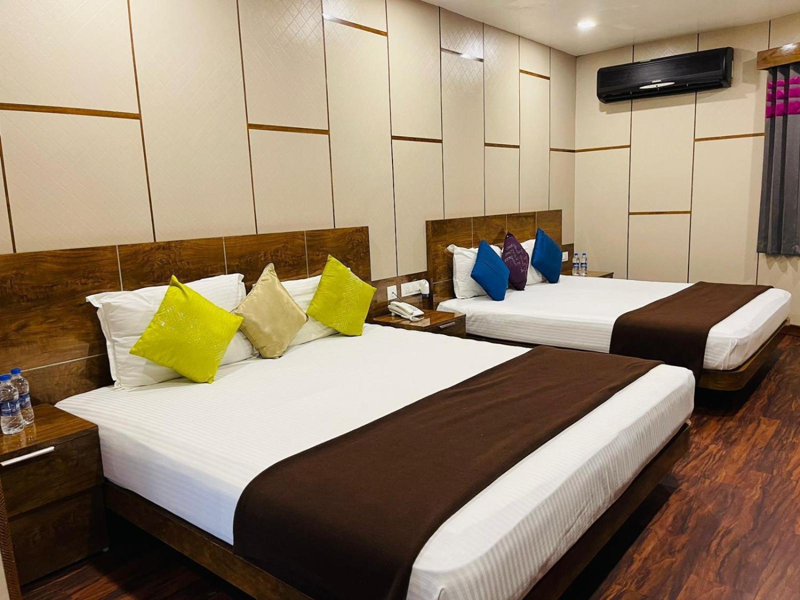 B8 Hotel شيناي المظهر الخارجي الصورة