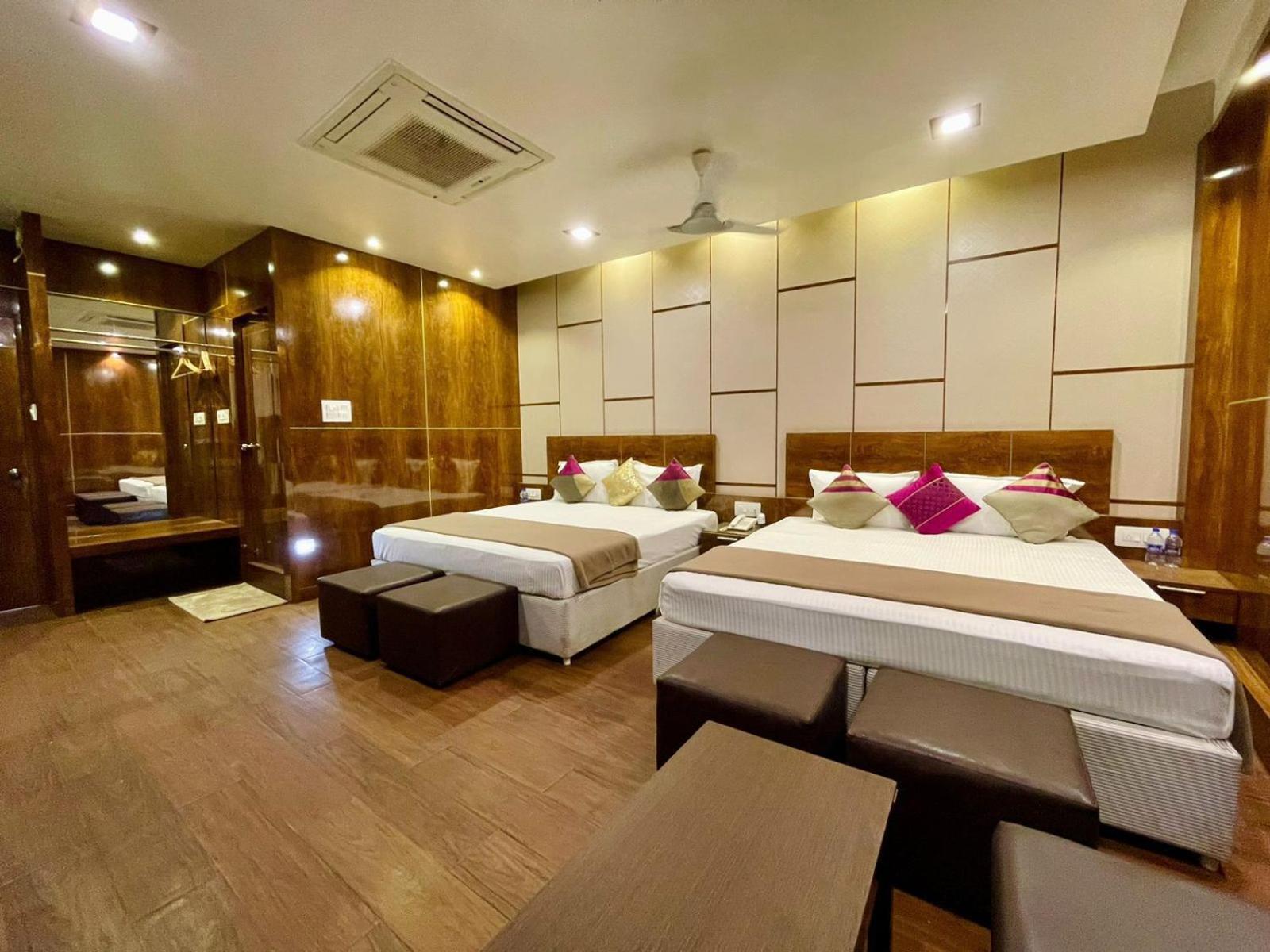 B8 Hotel شيناي المظهر الخارجي الصورة